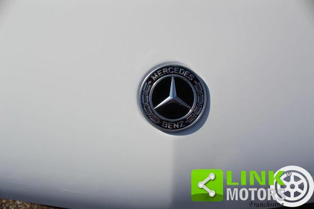 MERCEDES-BENZ A 200 d Automatic Premium