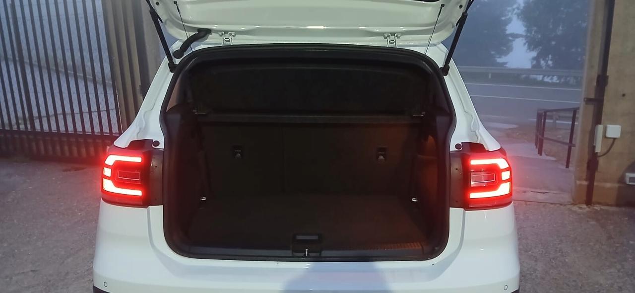 Volkswagen T-Cross 1.6 TDI DSG - 2020