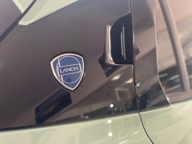 Lancia Ypsilon Hybrid e-DCT LX