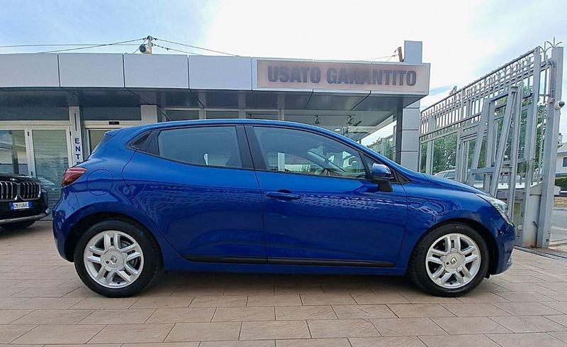 Renault Clio E-Tech Hybrid 1.6 Hybrid E-TECH 140cv INTENS