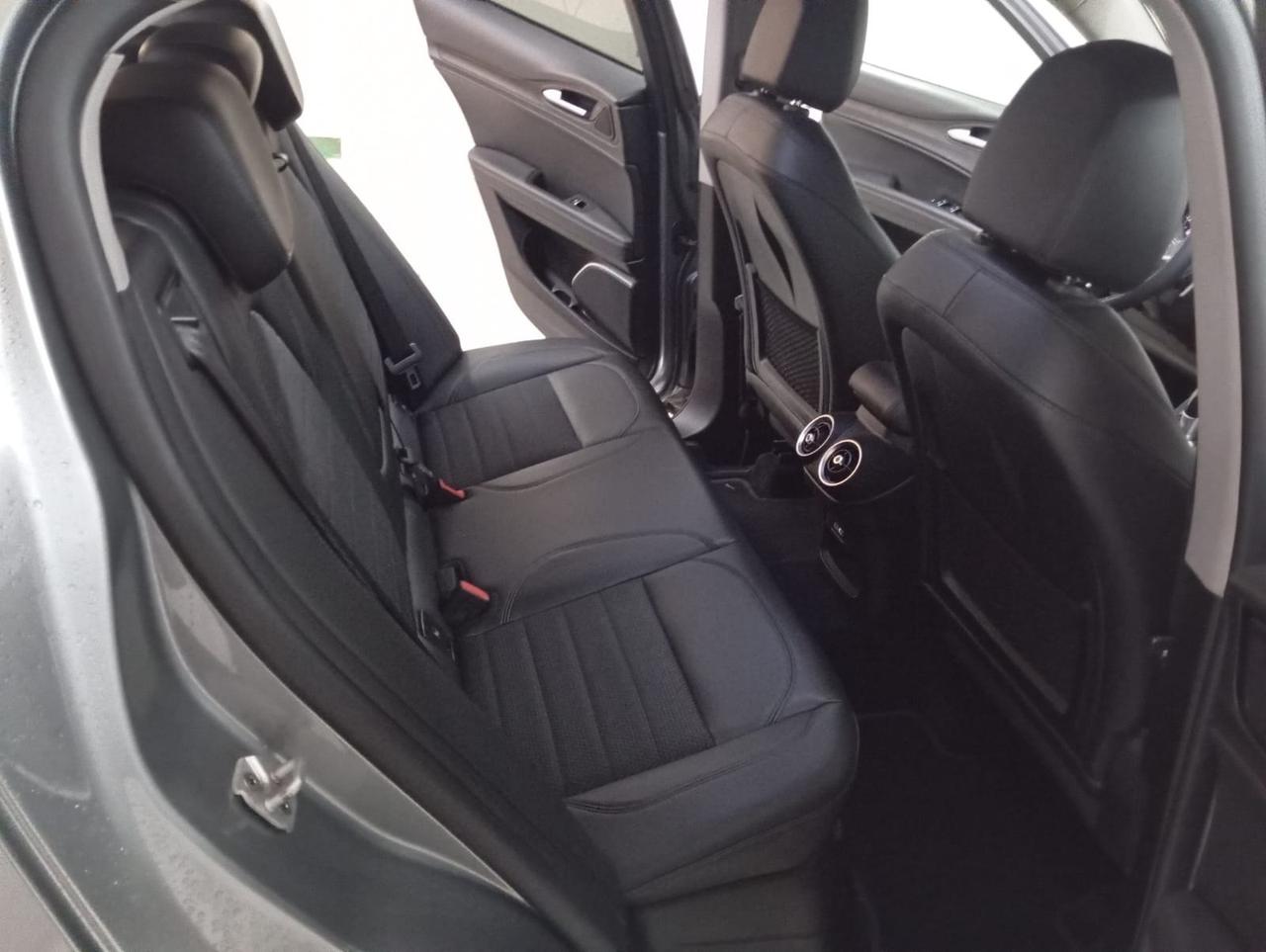 Alfa Romeo Stelvio 2.2 Turbodiesel 180 CV AT8 RWD Executive