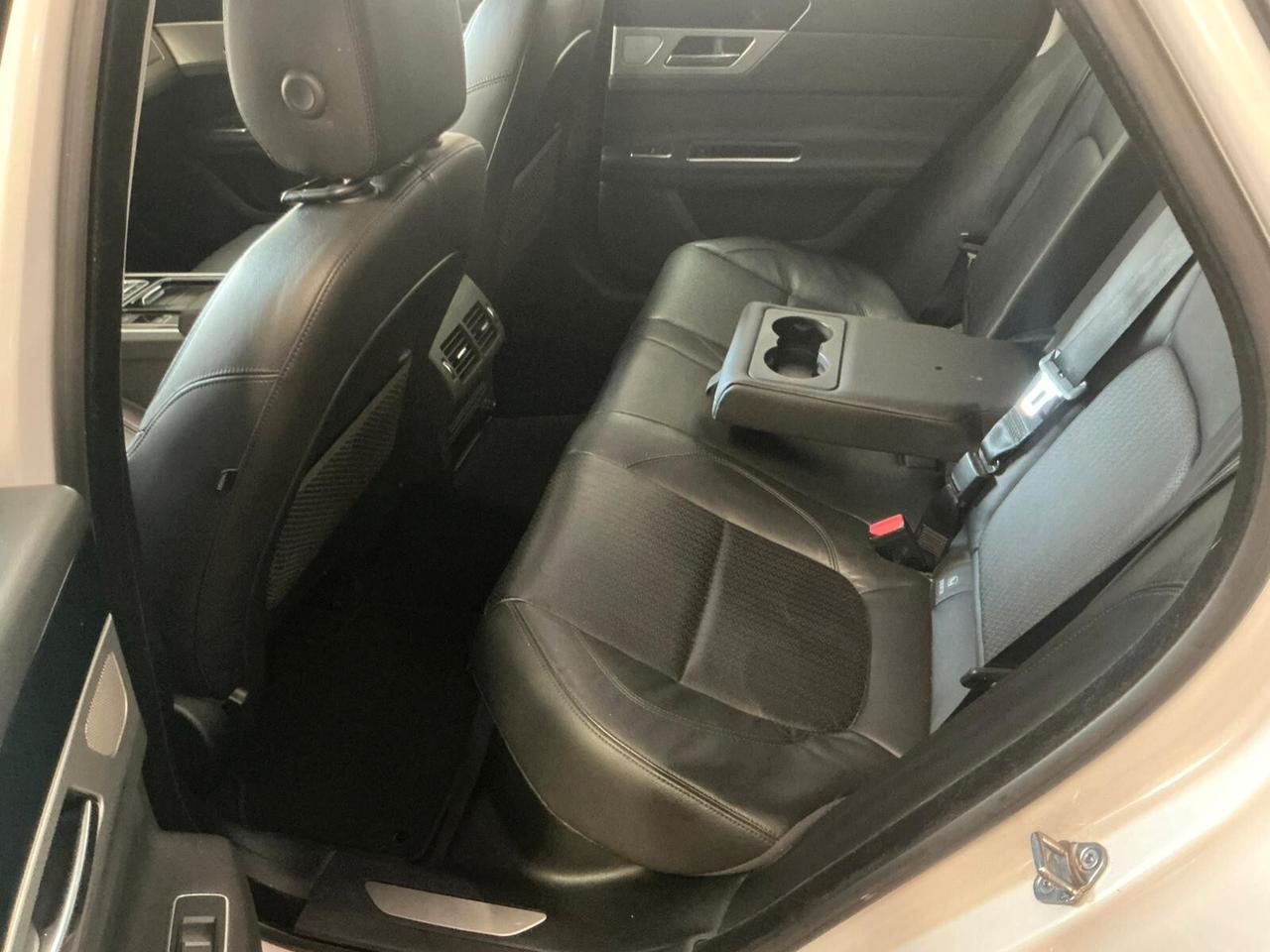 Jaguar XF 3.0 D V6 300 CV aut. Prestige Business