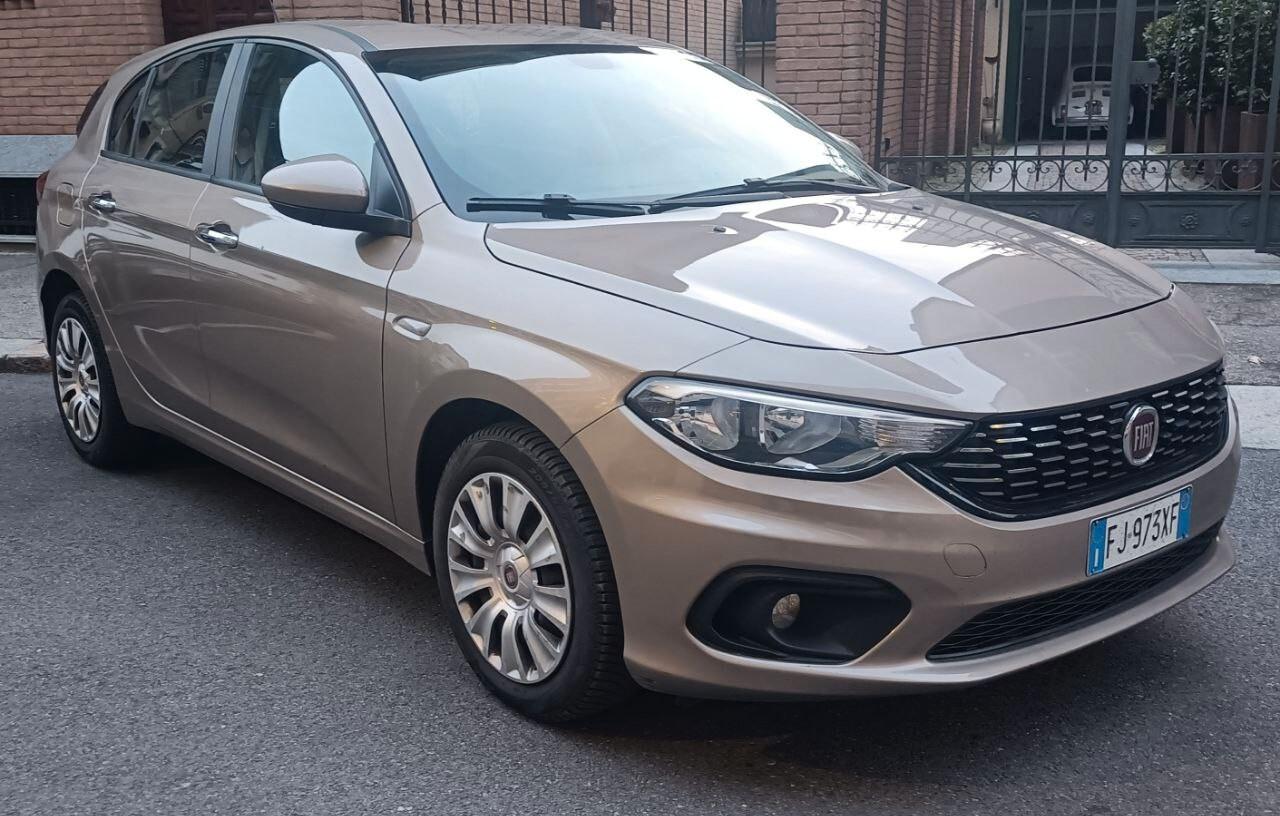 Fiat Tipo 1.6 Mjt S&S 5 porte Easy