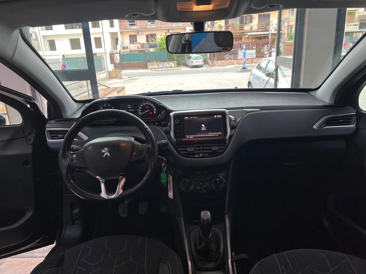 Peugeot 2008 PureTech 82 Allure