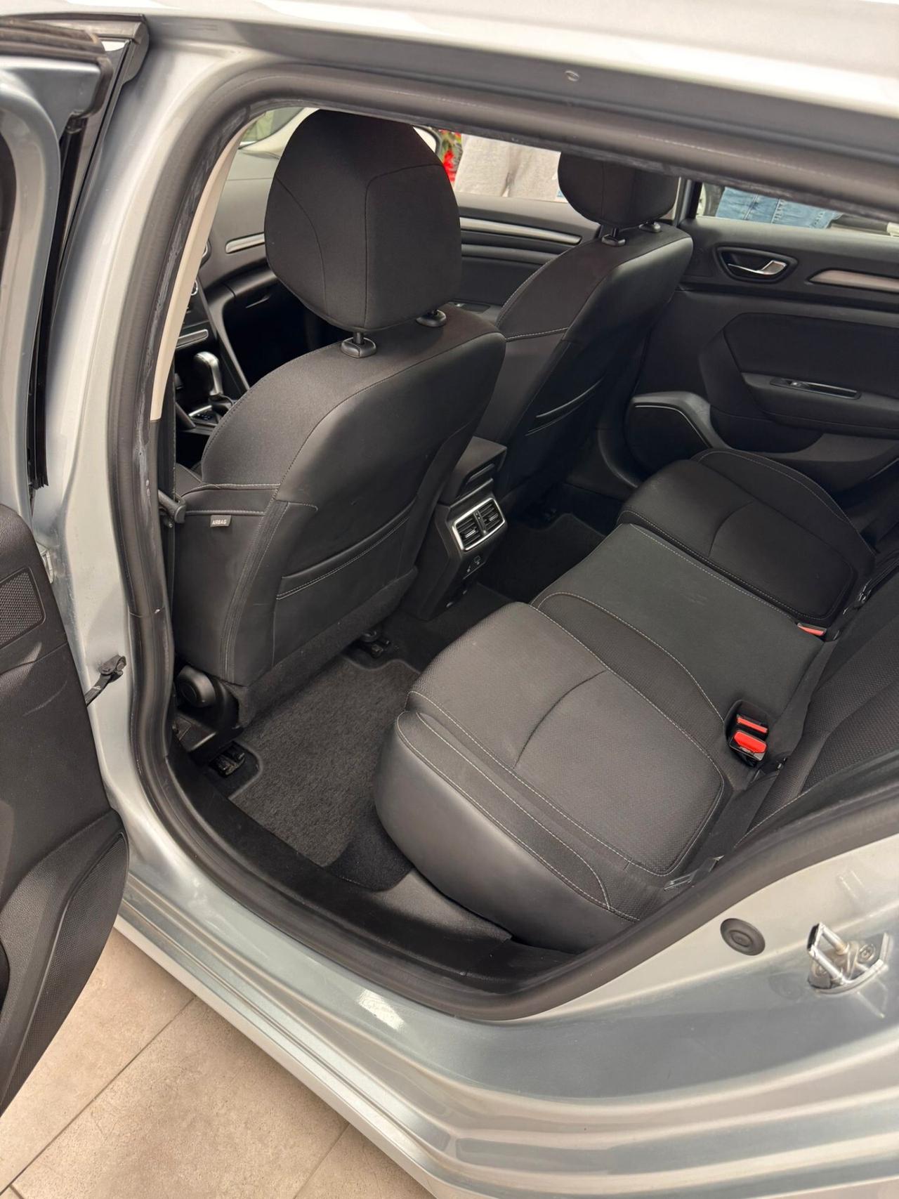 Renault Megane Mégane Sporter Blue dCi 115 CV EDC Techno