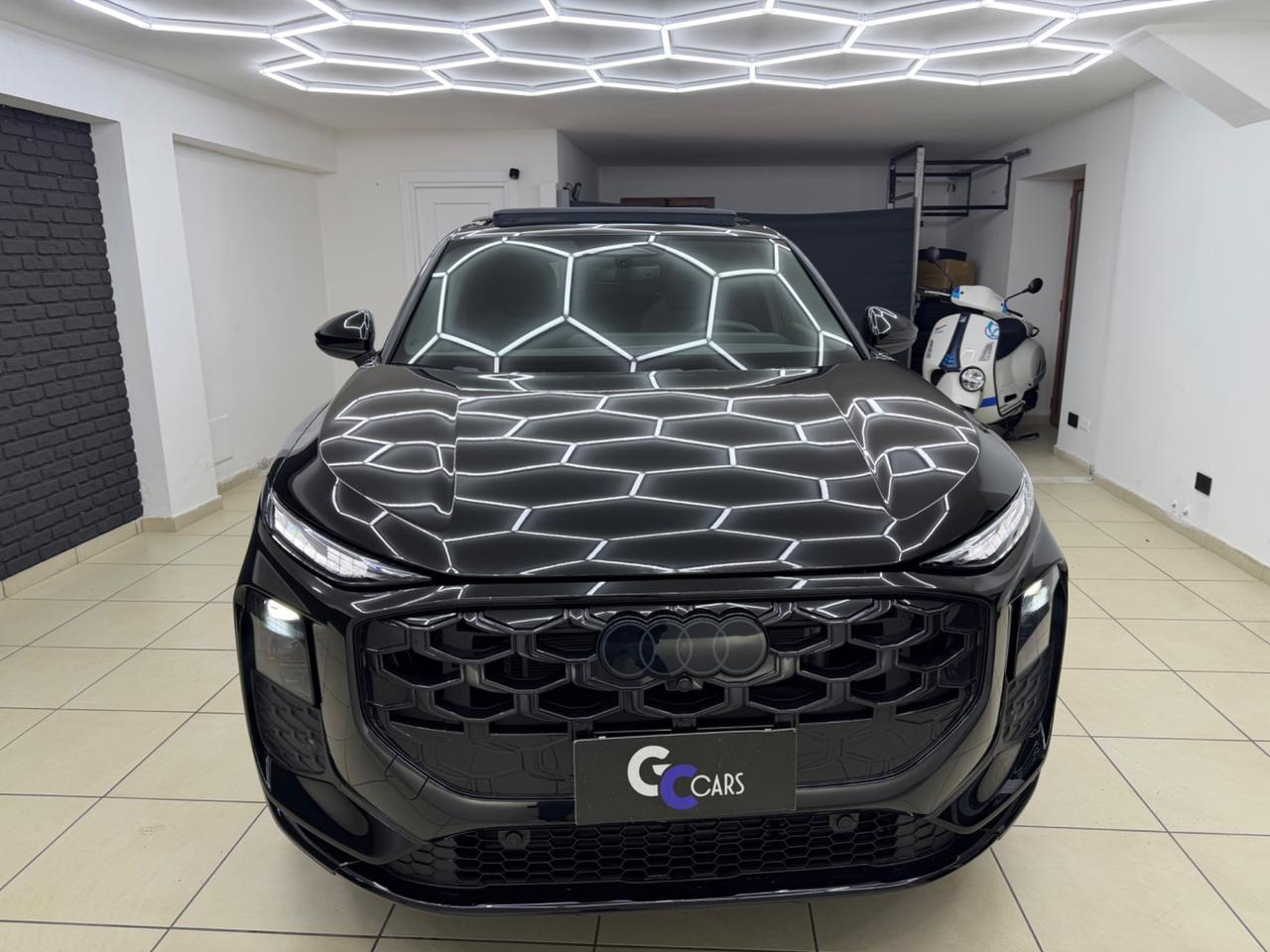 Audi Q3 SPB NEW MODEL 35 TDI S LINE KM0