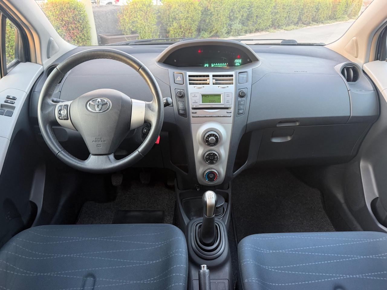 Toyota Yaris 1.3 5 porte Navi