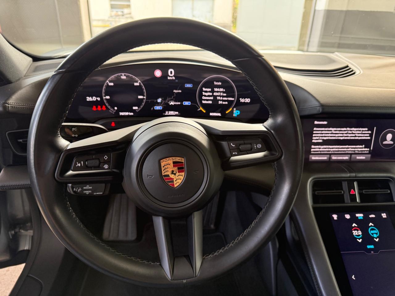Porsche Taycan 4 Cross Turismo
