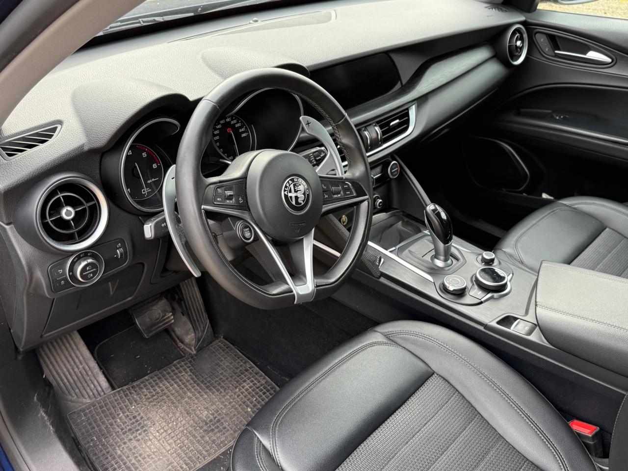 Alfa Romeo Stelvio 2.2 Turbodiesel 210 CV AT8 Q4