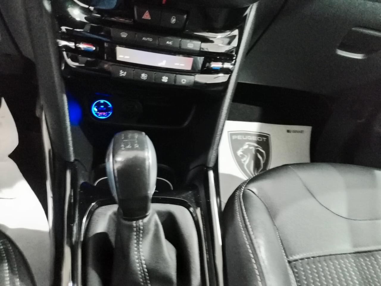 Peugeot 2008 BlueHDi 100 Allure