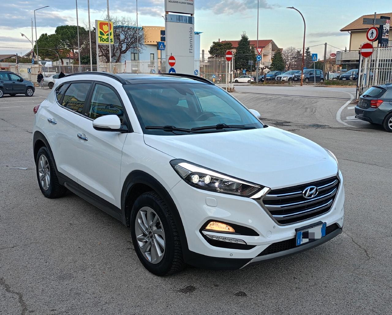 Hyundai TUCSON 1.7 CRDi 2WD Xpossible