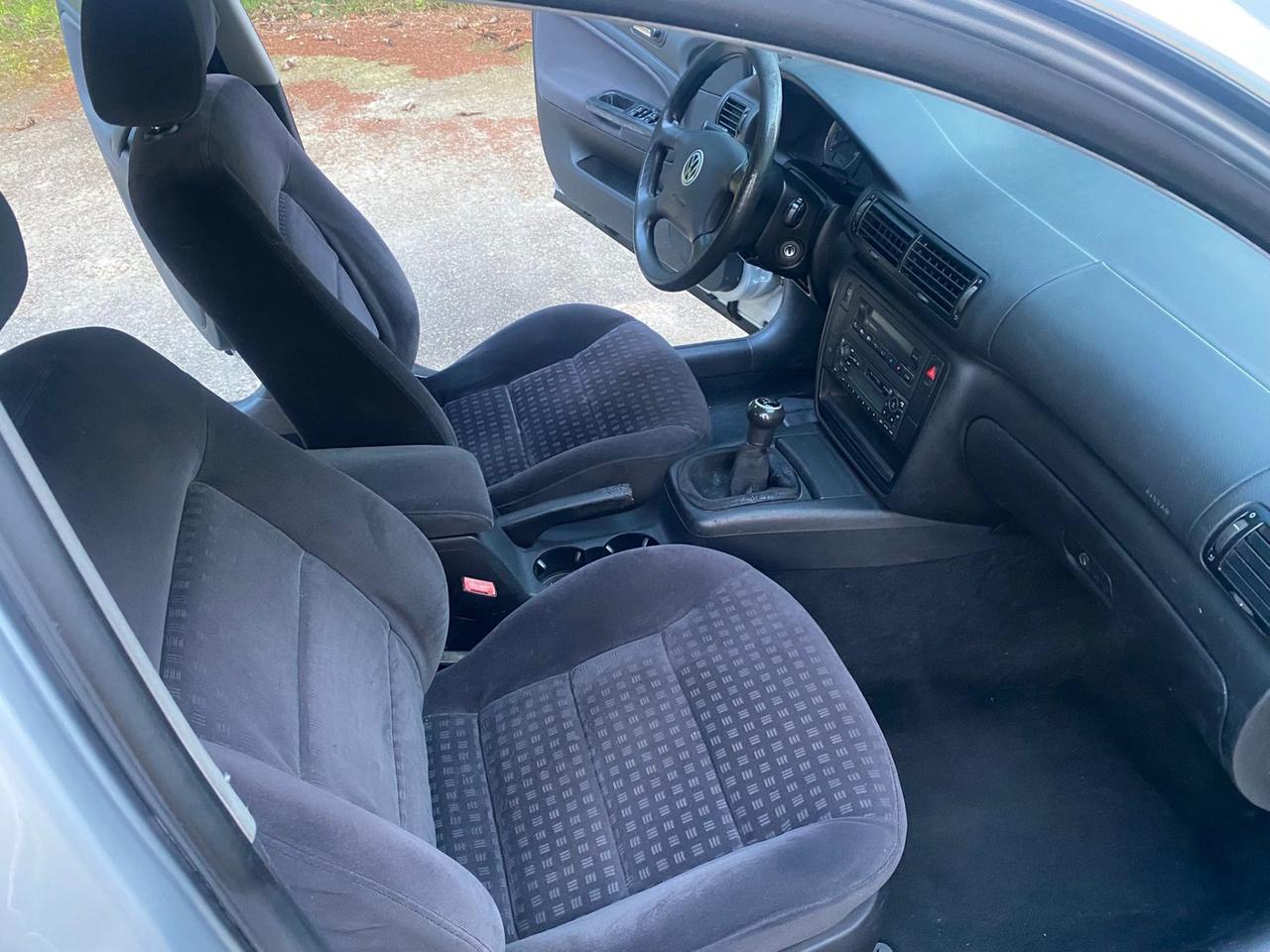 VW PASSAT 1.9 TDI SW UNICO PROPRIETARIO INDISTRUTTIBILE