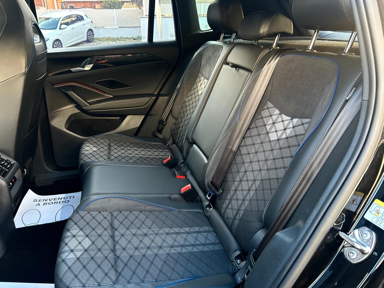 Volkswagen Tiguan 2.0 TDI 150 CV DSG R-Line 2024