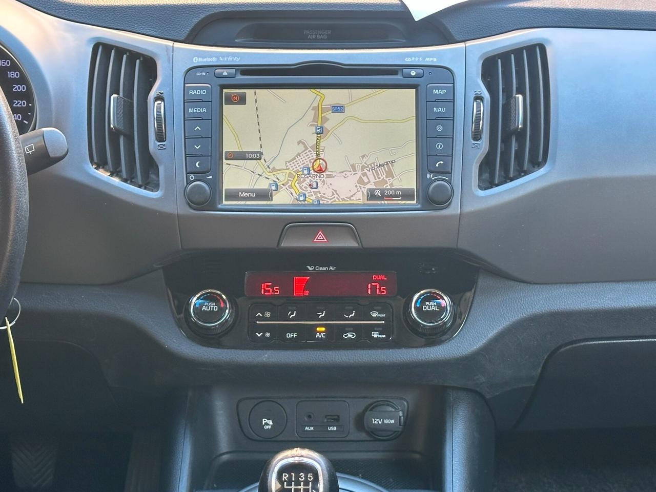 Kia Sportage 1.7 CRDI VGT 2WD high tech