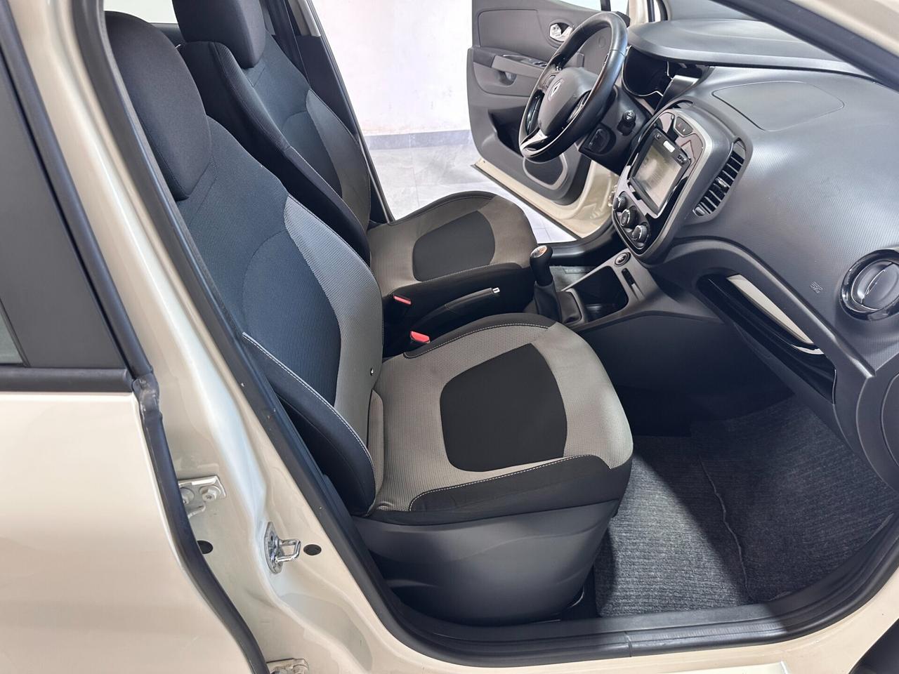 Renault Captur 1.5 dCi 90cv - UNICO PROP - DA VETRINA - NUOVA!!!!