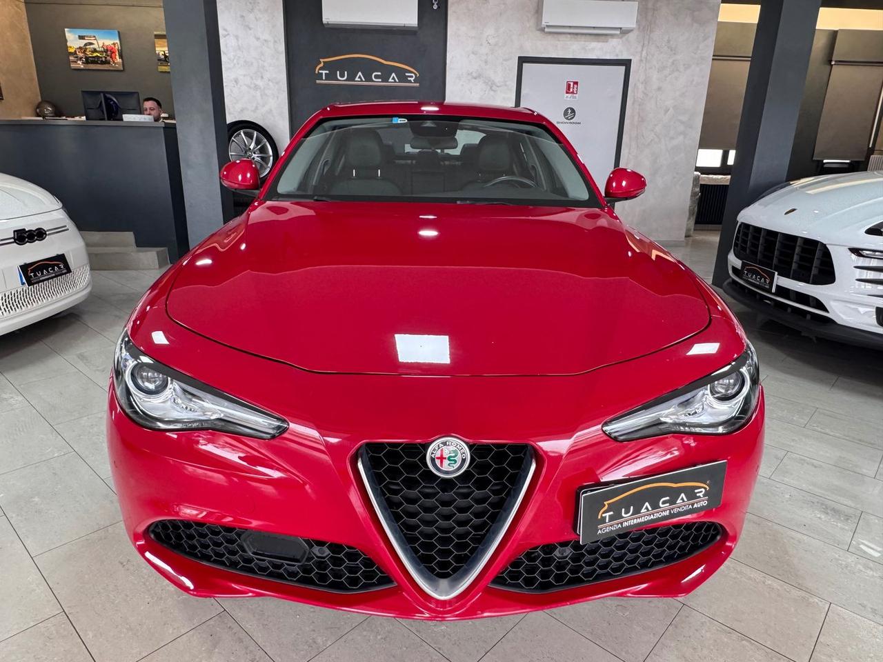Alfa Romeo Giulia Veloce 2.0 Turbo #8750