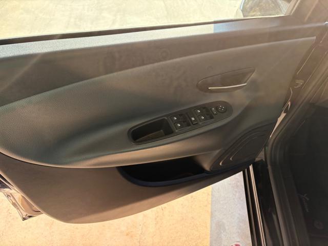 LANCIA Ypsilon 1.2 69 CV 5 porte GOLD OK NEOPATENTATI COME NUOVA