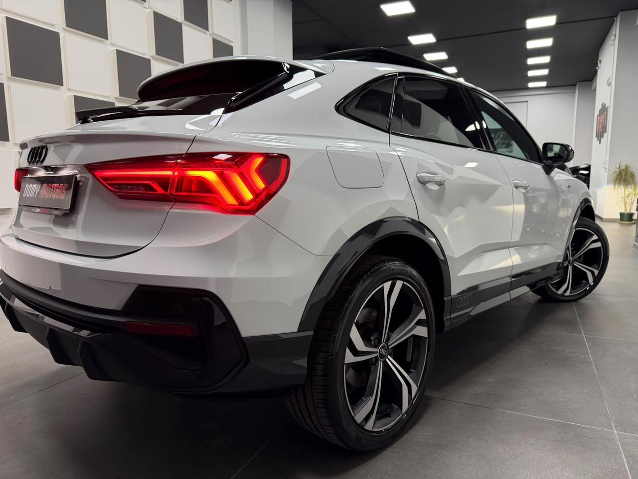 Audi Q3 SPORTBACK 35 TDI S tronic line edition