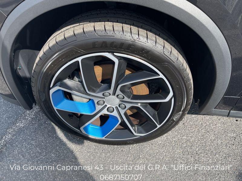 Lynk & Co 01 01 PHEV