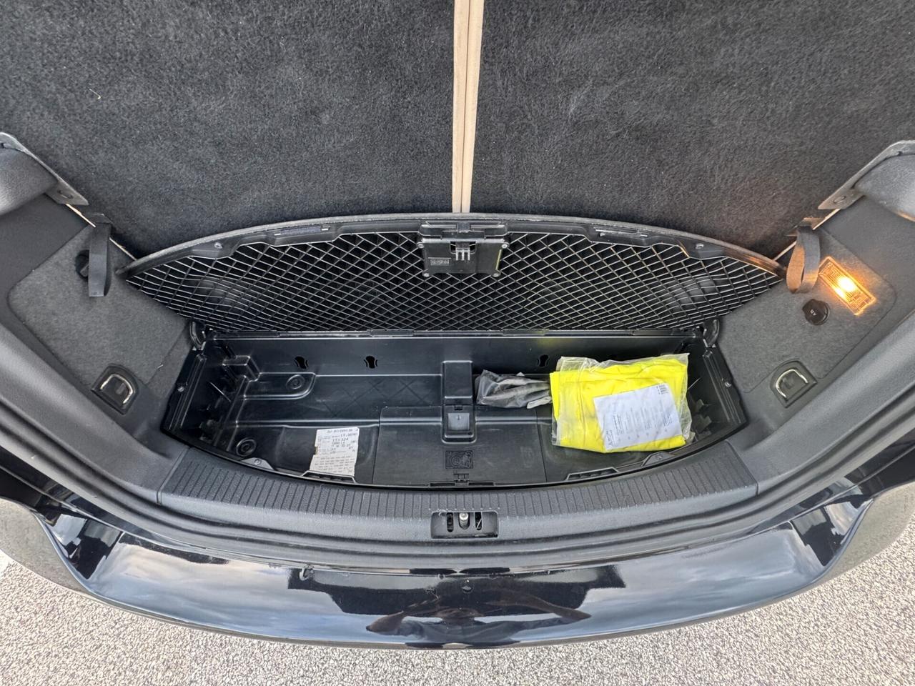 Volkswagen Touran 1.6TDI DSG Autom. 105CV - 7 Posti