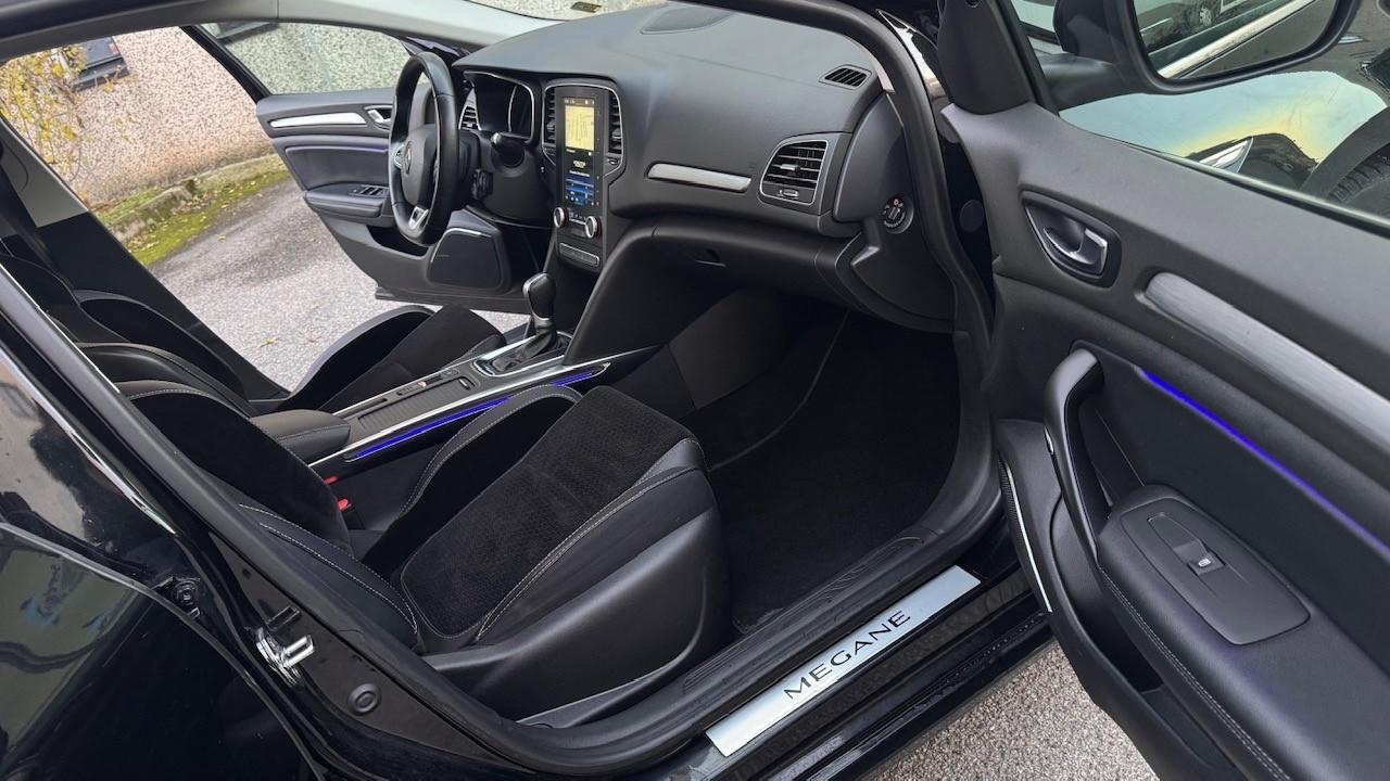 Renault Megane Mégane dCi 8V 110 CV EDC Energy Bose