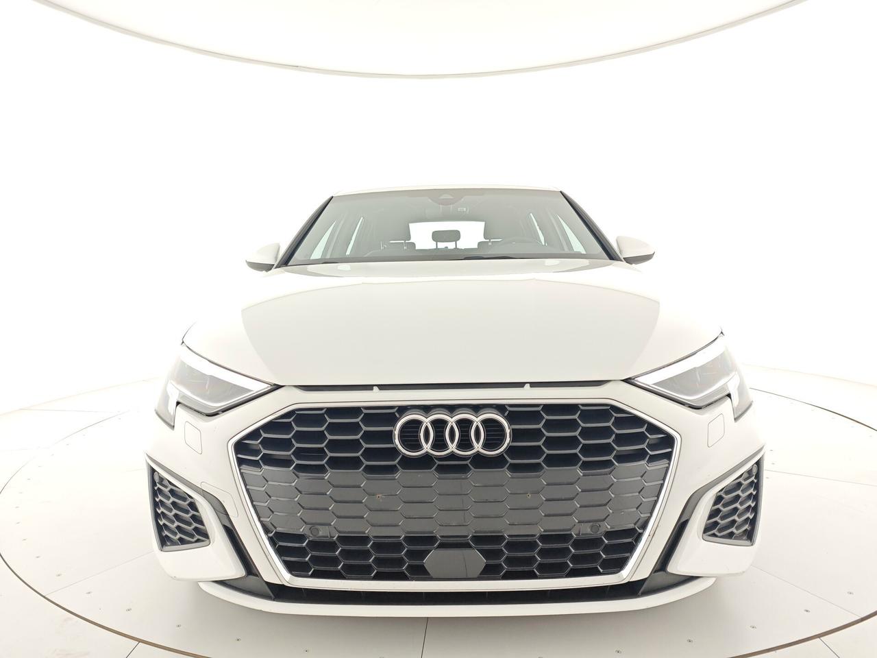 Audi A3 Sedan 35 TDI S tronic line edition