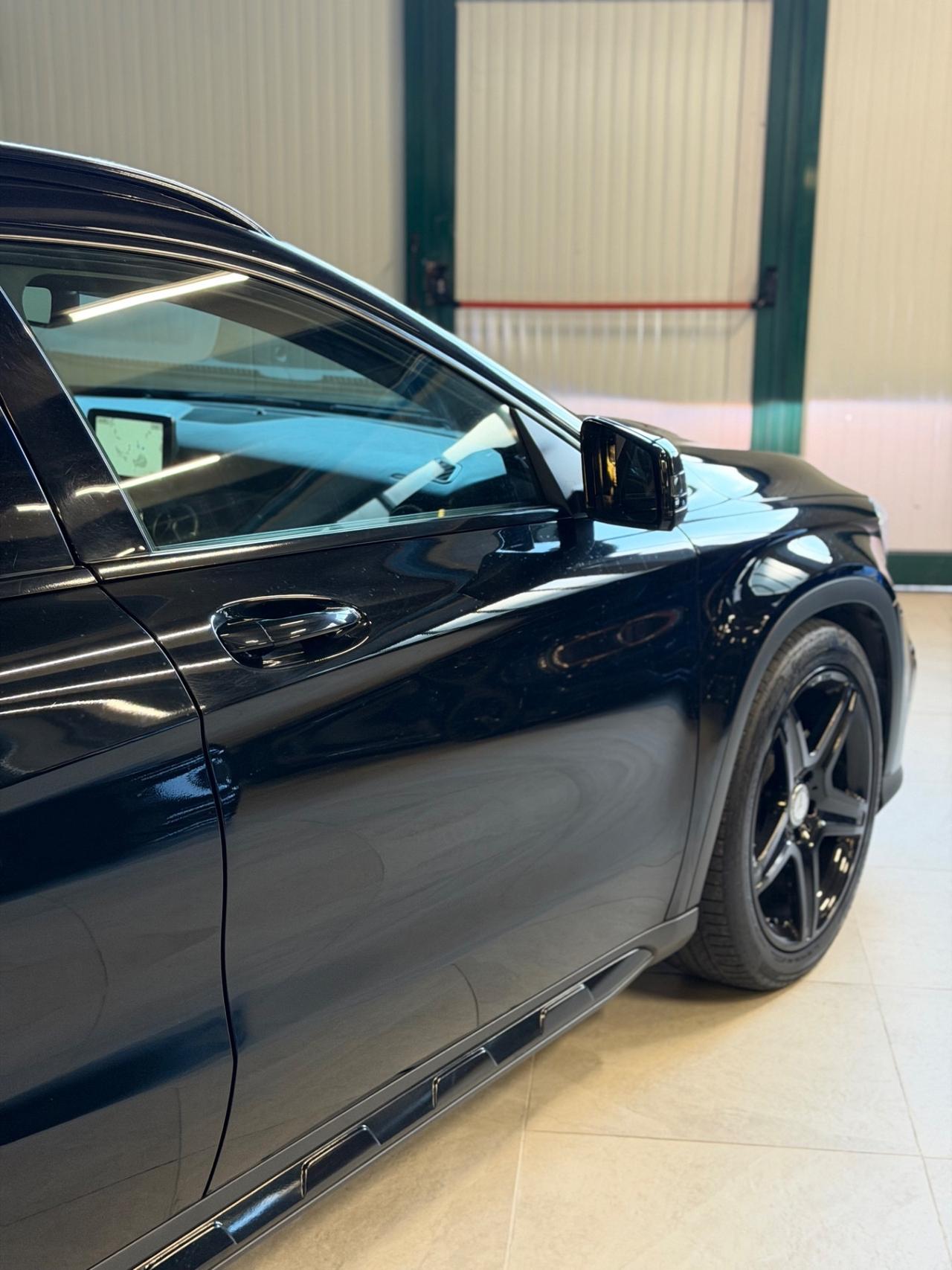 Mercedes-benz GLA 200d 4MATIC PREMIUM UNICOPR