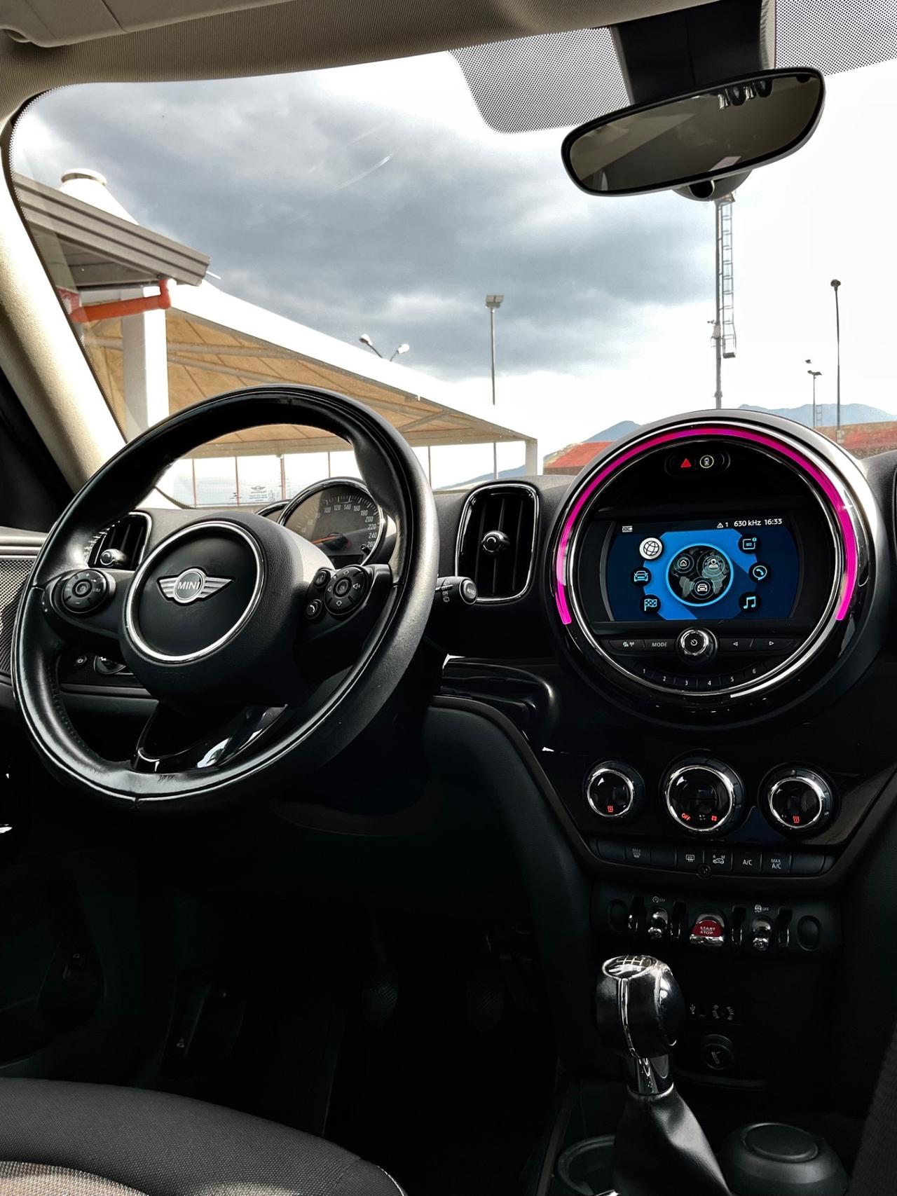 Mini Cooper Countryman 1.5 One D Business