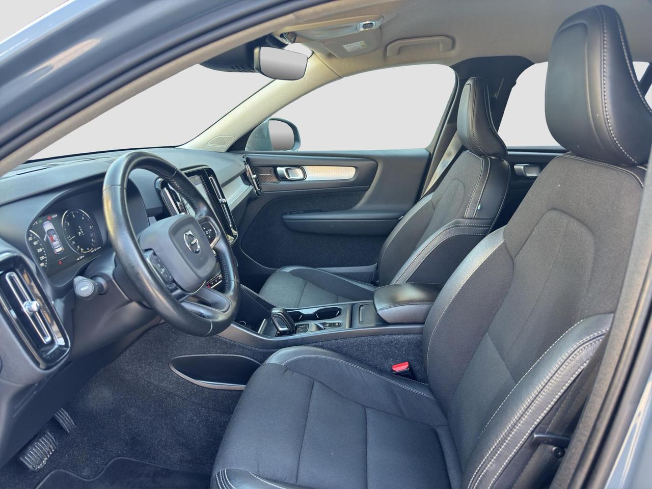 Volvo XC40 2.0 150cv d3 Momentum 2020