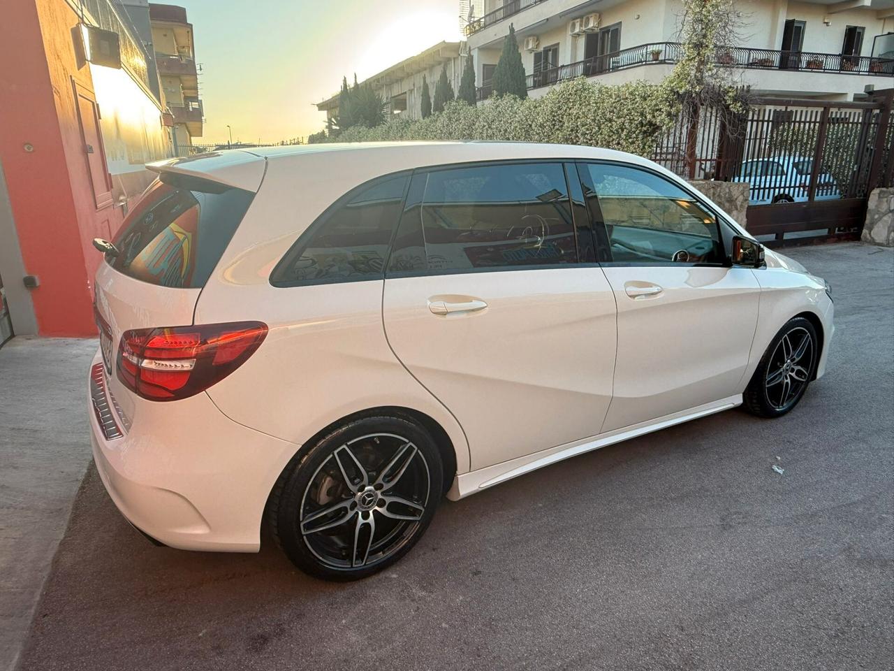 Mercedes-benz B 200 d 2.1 136cv Premium - 2018