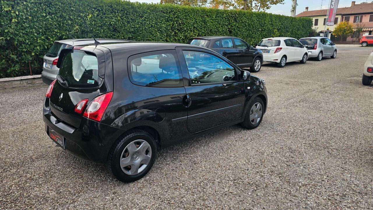 Renault Twingo 1.2 16V Night&Day Neopatentato