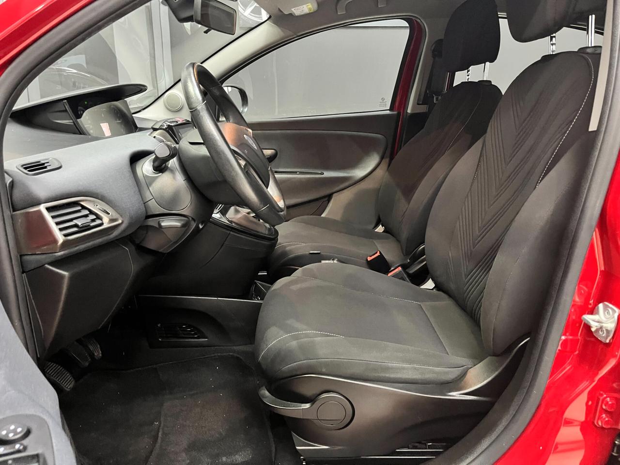 Lancia Ypsilon 1.0 Hybrid Gold KM 56.600 - 2022