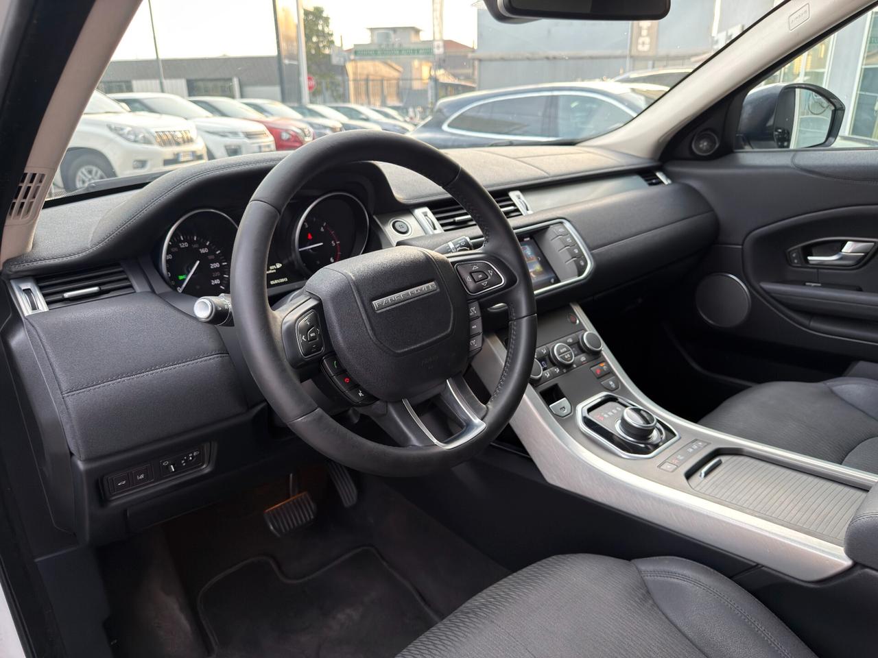 Land Rover Range Evoque 2.0 TD4 150 CV 5p. SE