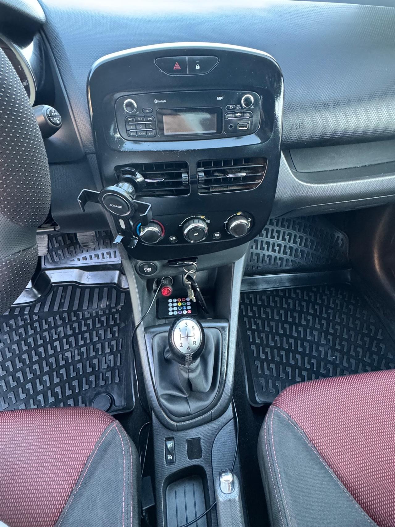 Renault Clio 1.2 75CV 5 porte unico proprietario
