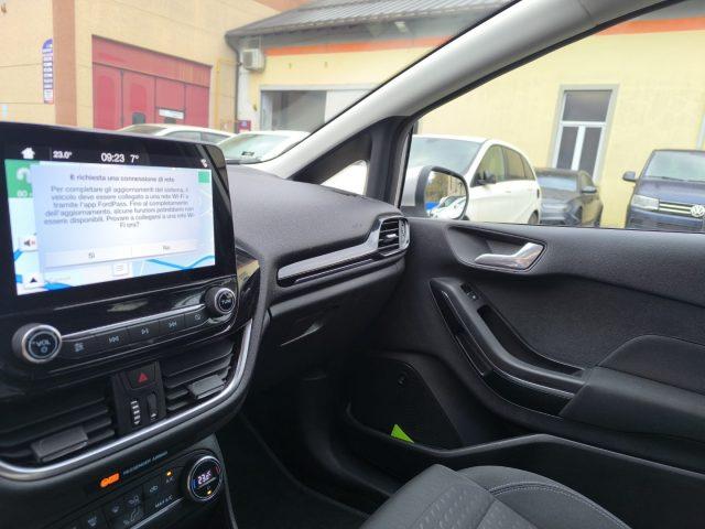 FORD Fiesta 1.5 Titanium FULL OPTIONAL ADATTA A NEOPATENTATO