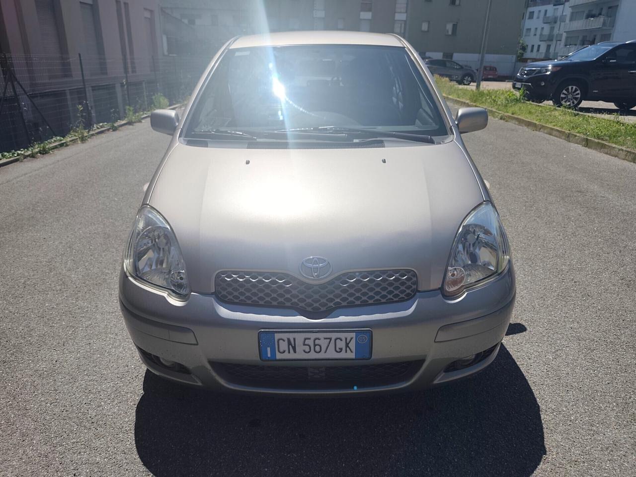 Toyota Yaris 1.0i Benz euro 4 5 porte