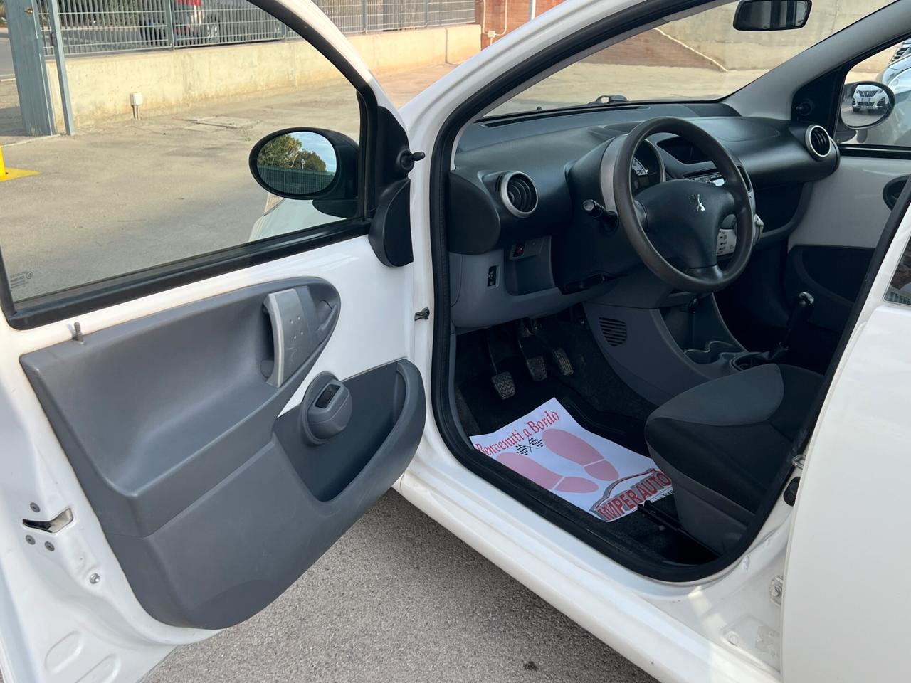 Peugeot 107 1.0 Allure Tagliando e Garanzia