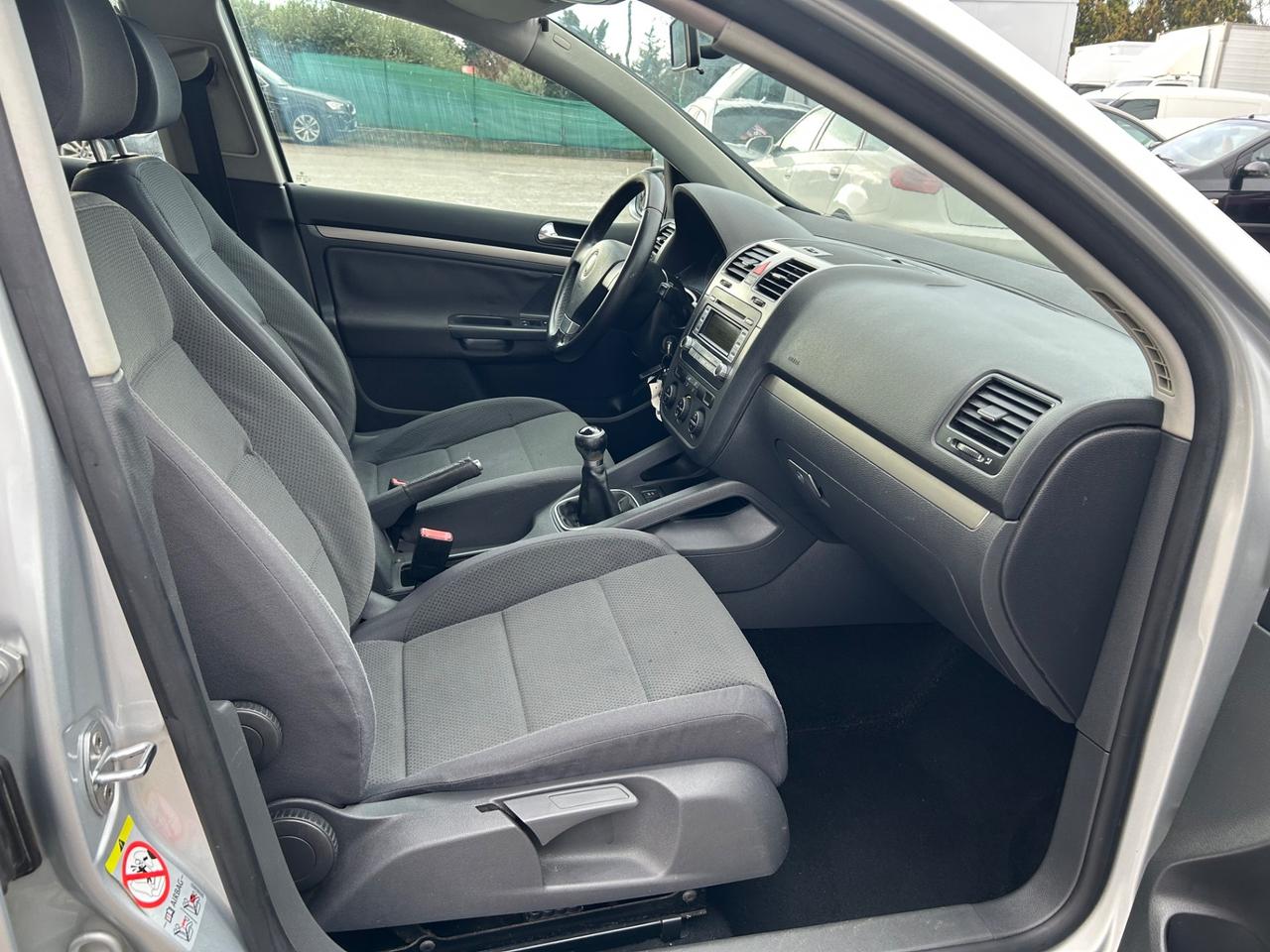 Volkswagen Golf 1.6 Benzina 99000km