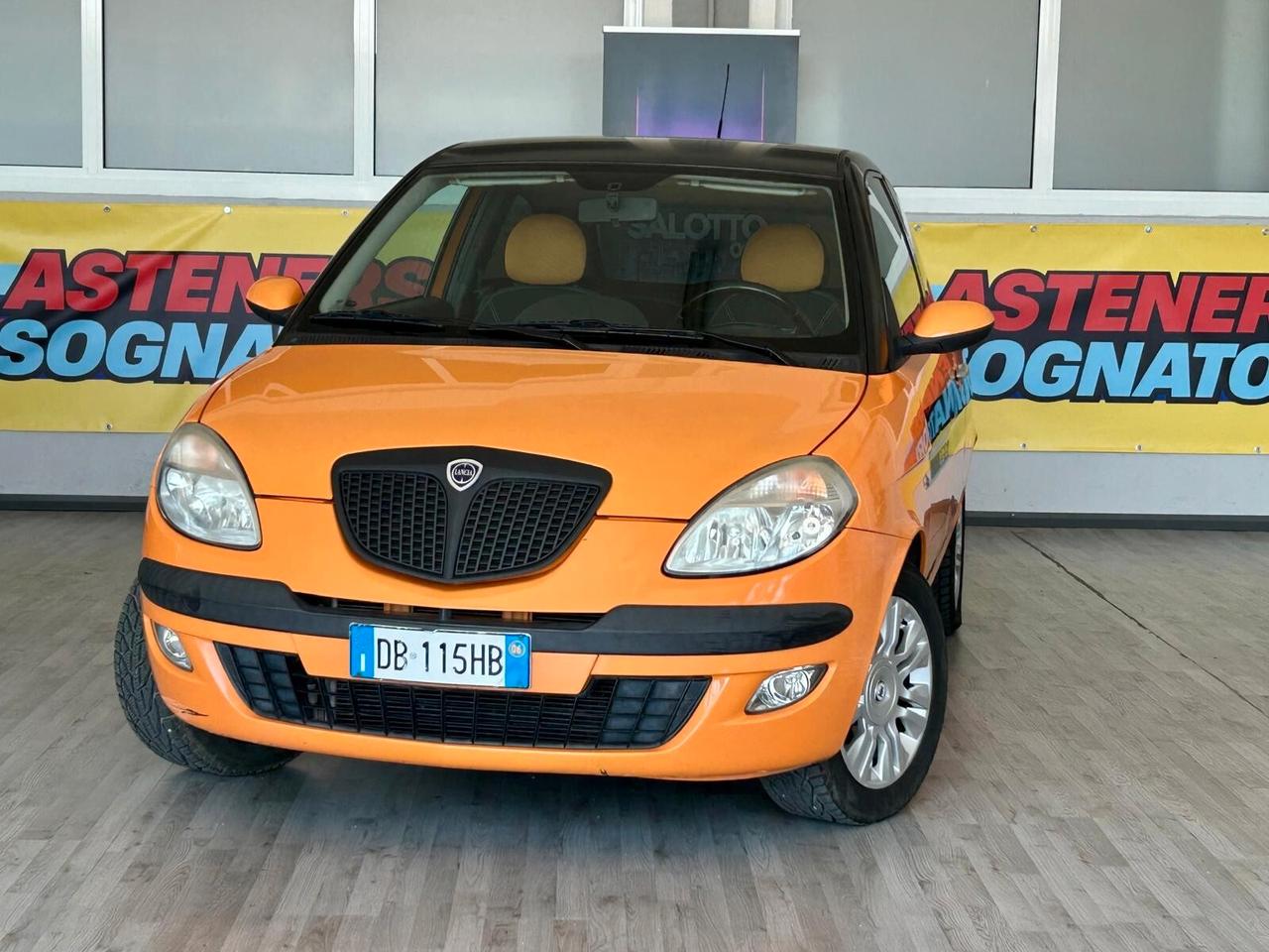 Lancia Ypsilon *MOMO DESIGN*80.000KM*TAGLIANDATA*REVISIONE*TOP PRIMA MACCHINA* NEOPATENTATI*