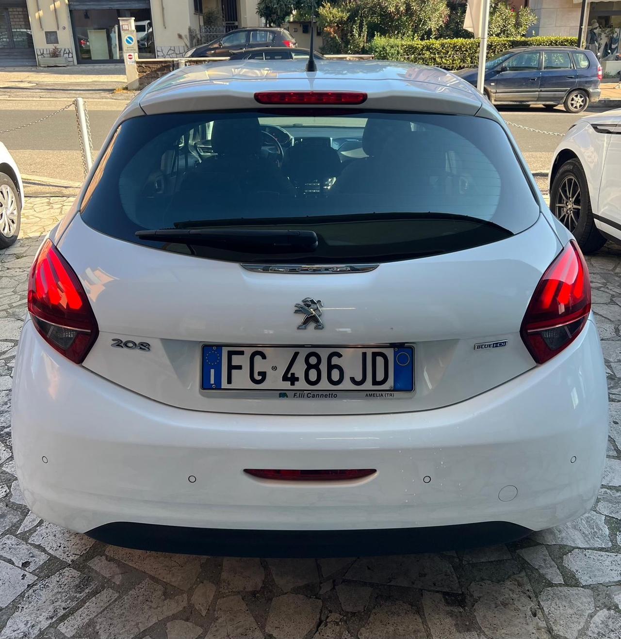 Peugeot 208 BlueHDi 75 5 porte Allure * NEOPATENTATI *