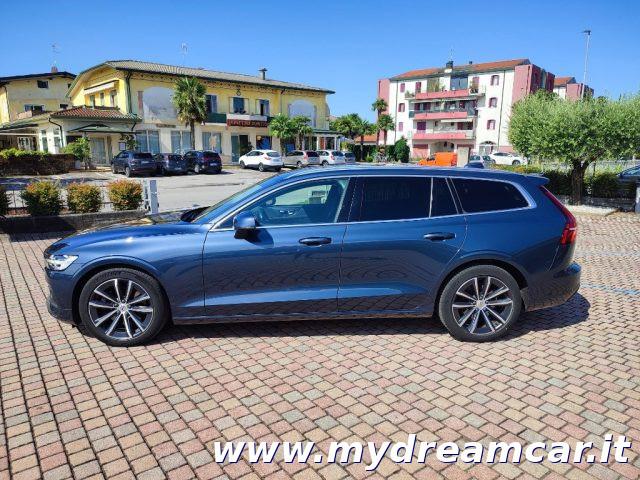 VOLVO V60 B4 (d) Geartronic Momentum Business Pro