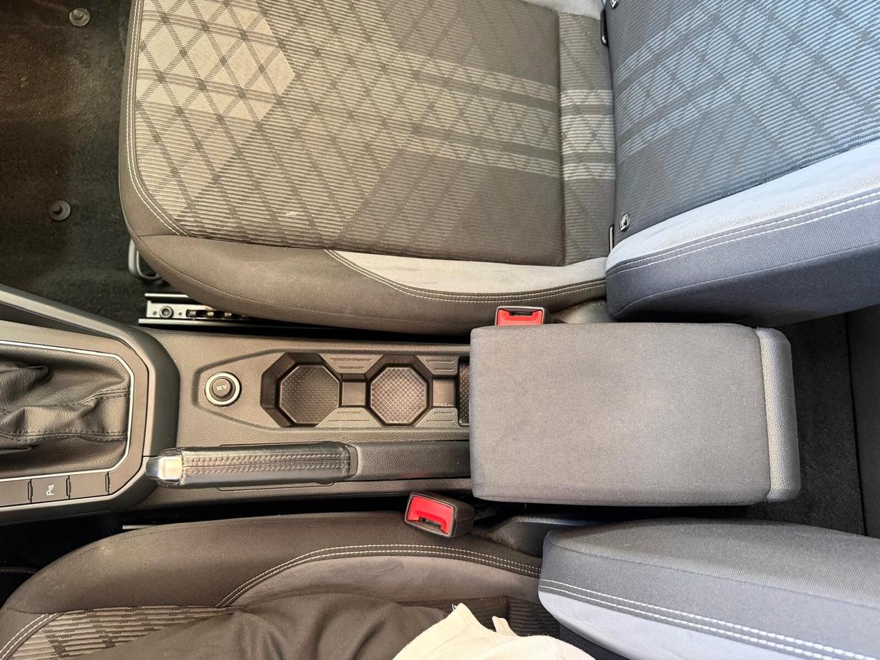 VOLKSWAGEN TAIGO 1.0 BENZINA 110CV AUTOMATICA