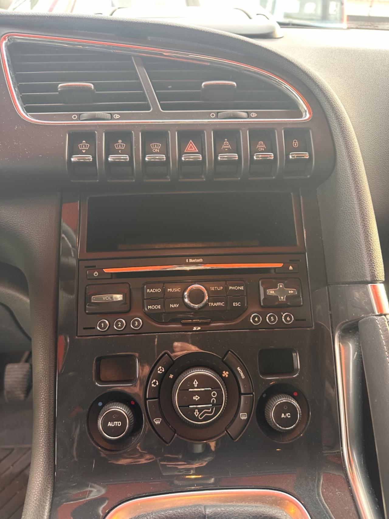 Peugeot 3008 1.6 HDi 110CV Premium