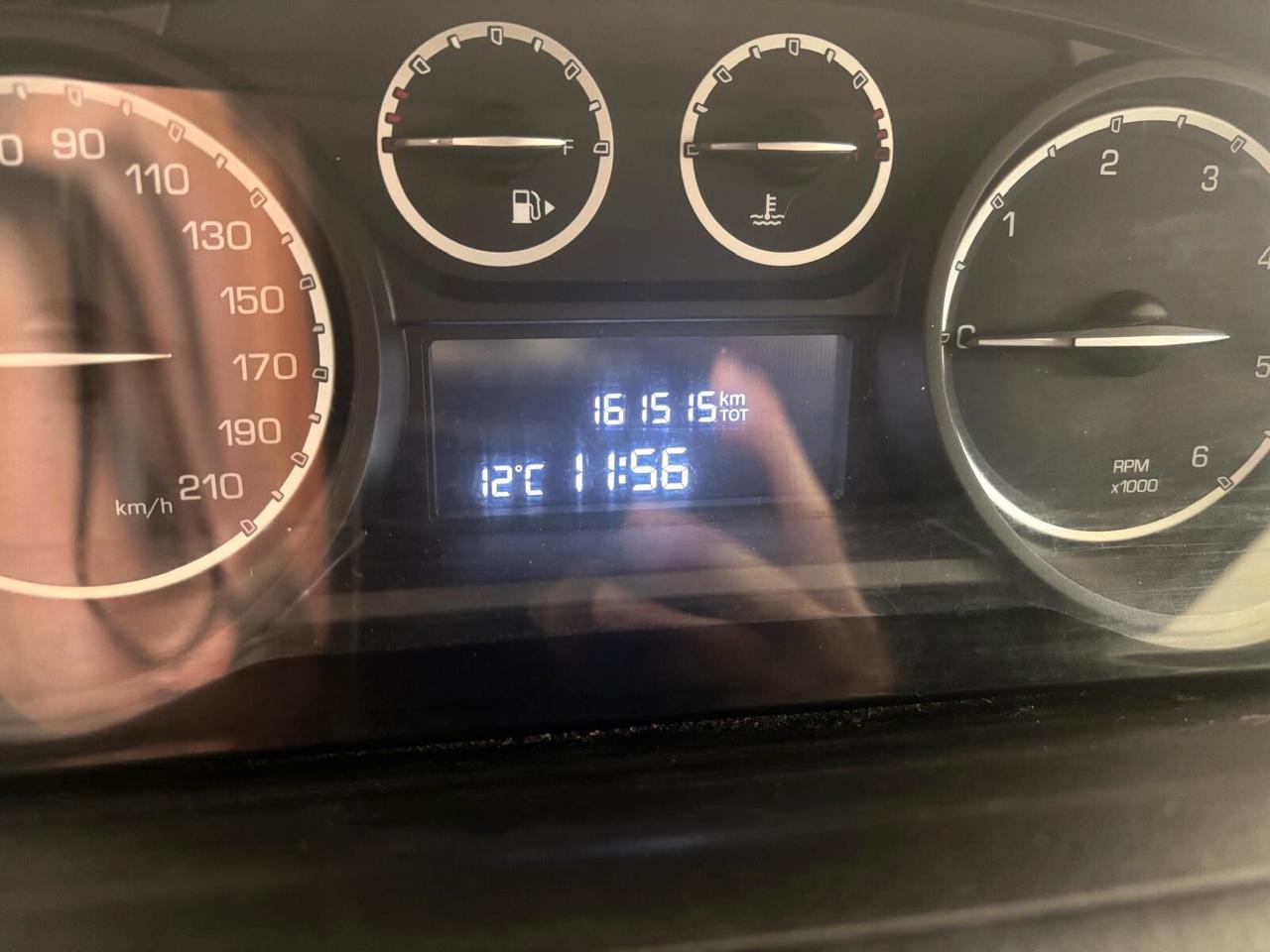 LANCIA YPSILON ANNO 2015 DS 1.3 MULTIJET ADATTA NEOPATENTATI KM 160 MILA