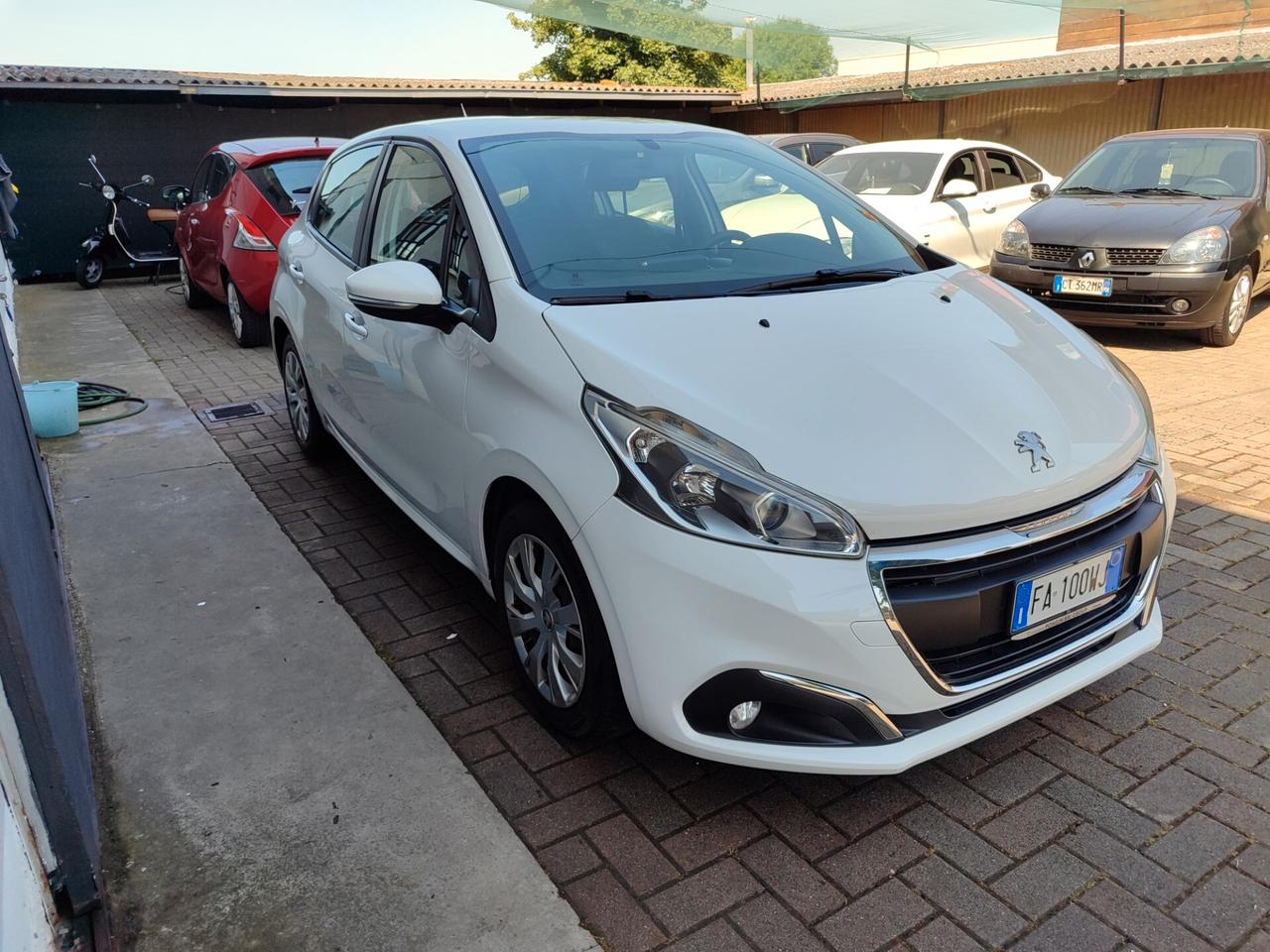Peugeot 208 BlueHDi 75 5 porte Active