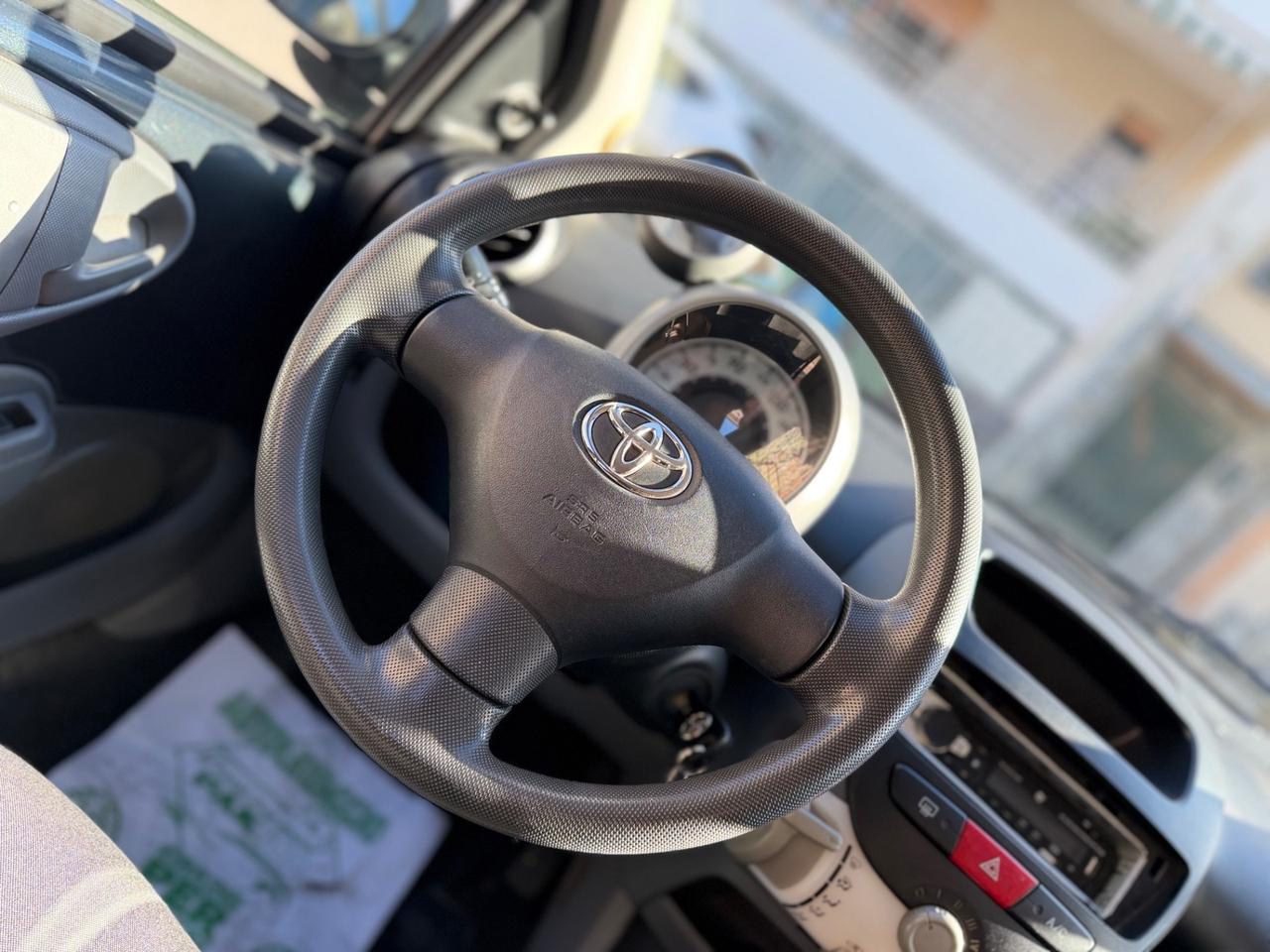 Toyota Aygo 1.0 12V Cambio Automatico