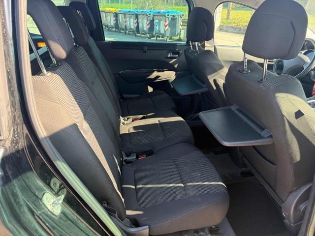 PEUGEOT 5008 1.6 e-HDi 112CV Stop&Start cambio robotizzato Acti