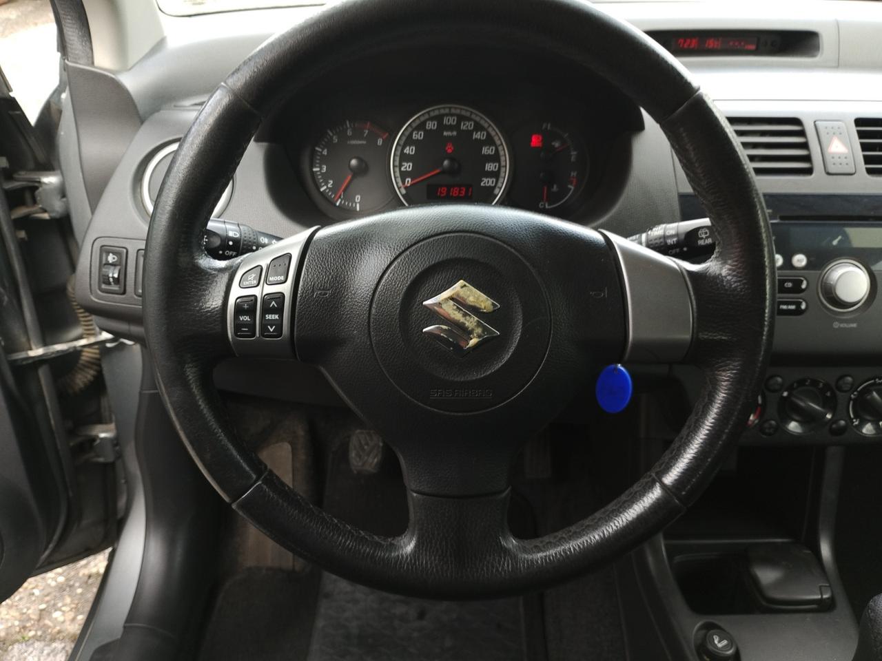 Suzuki Swift 3 Porte Swift 3p 1.3 16v GL Safety Pack GPL