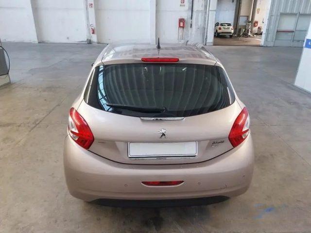 PEUGEOT 208 1.6 8V e-HDi 92CV Stop&Start 5p. Allure