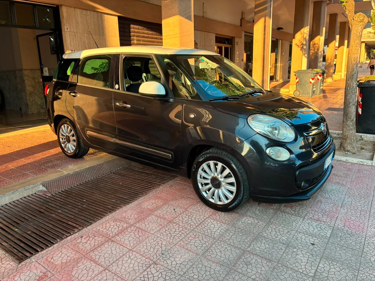 Fiat500L Living1.6Mjet120CV 7posti perfetta-16